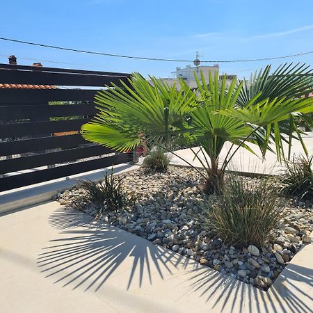 Villa Adriatic, Apartment Chiara With Sea View And Heated Swimming Pool, Free Private Parking, Ičići Exterior foto