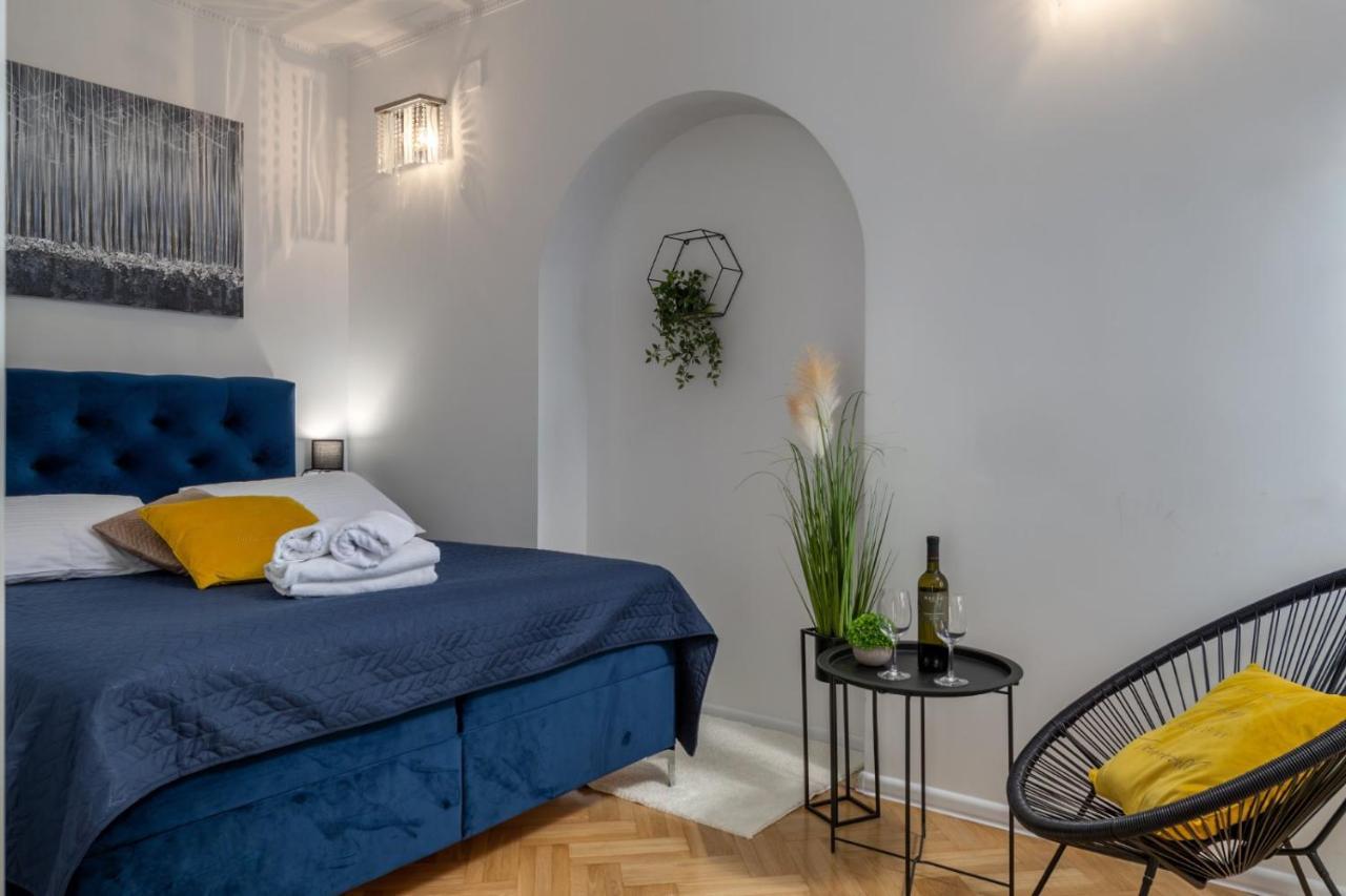 Villa Adriatic, Apartment Chiara With Sea View And Heated Swimming Pool, Free Private Parking, Ičići Exterior foto